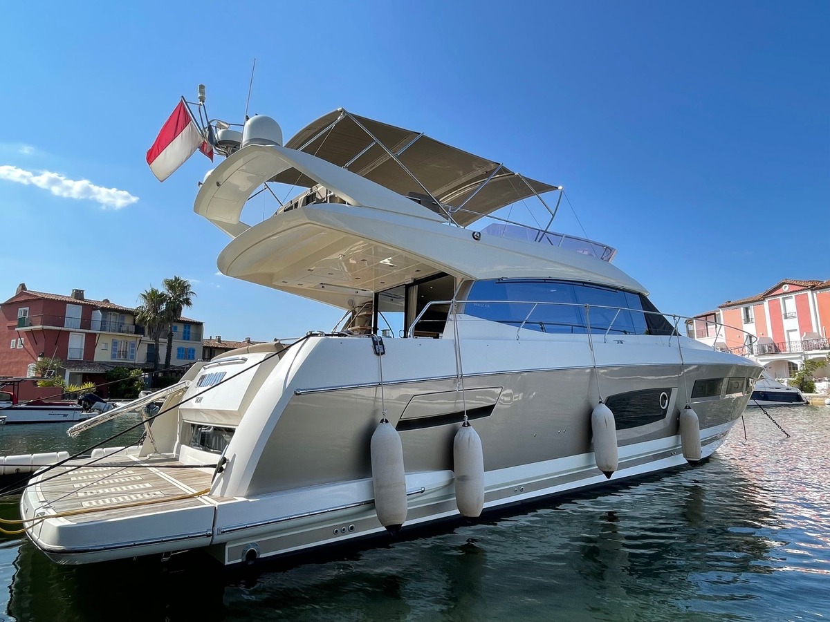 PRESTIGE YACHT PRESTIGE 550 2015 - Annonce bateau d'occasion