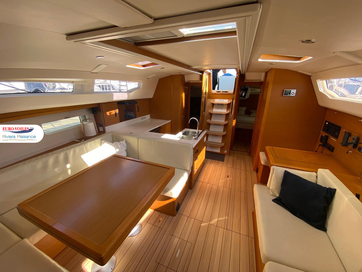 JEANNEAU YACHT 51