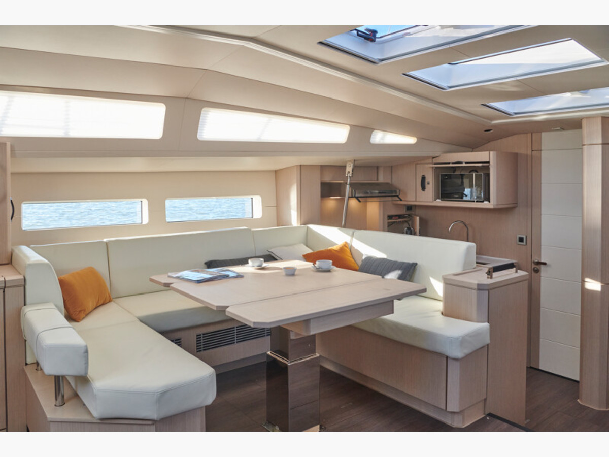 JEANNEAU YACHT 60