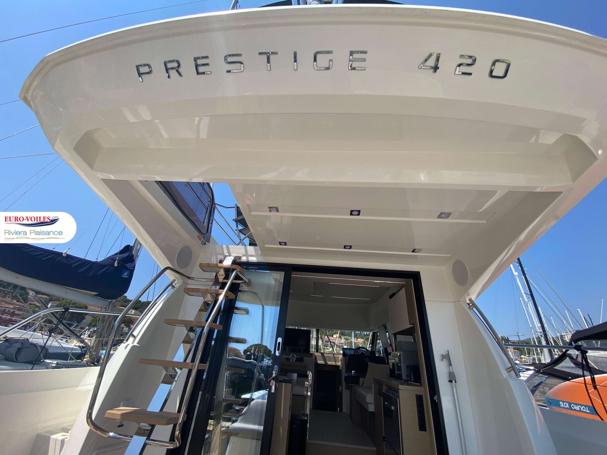 PRESTIGE 420 FLY