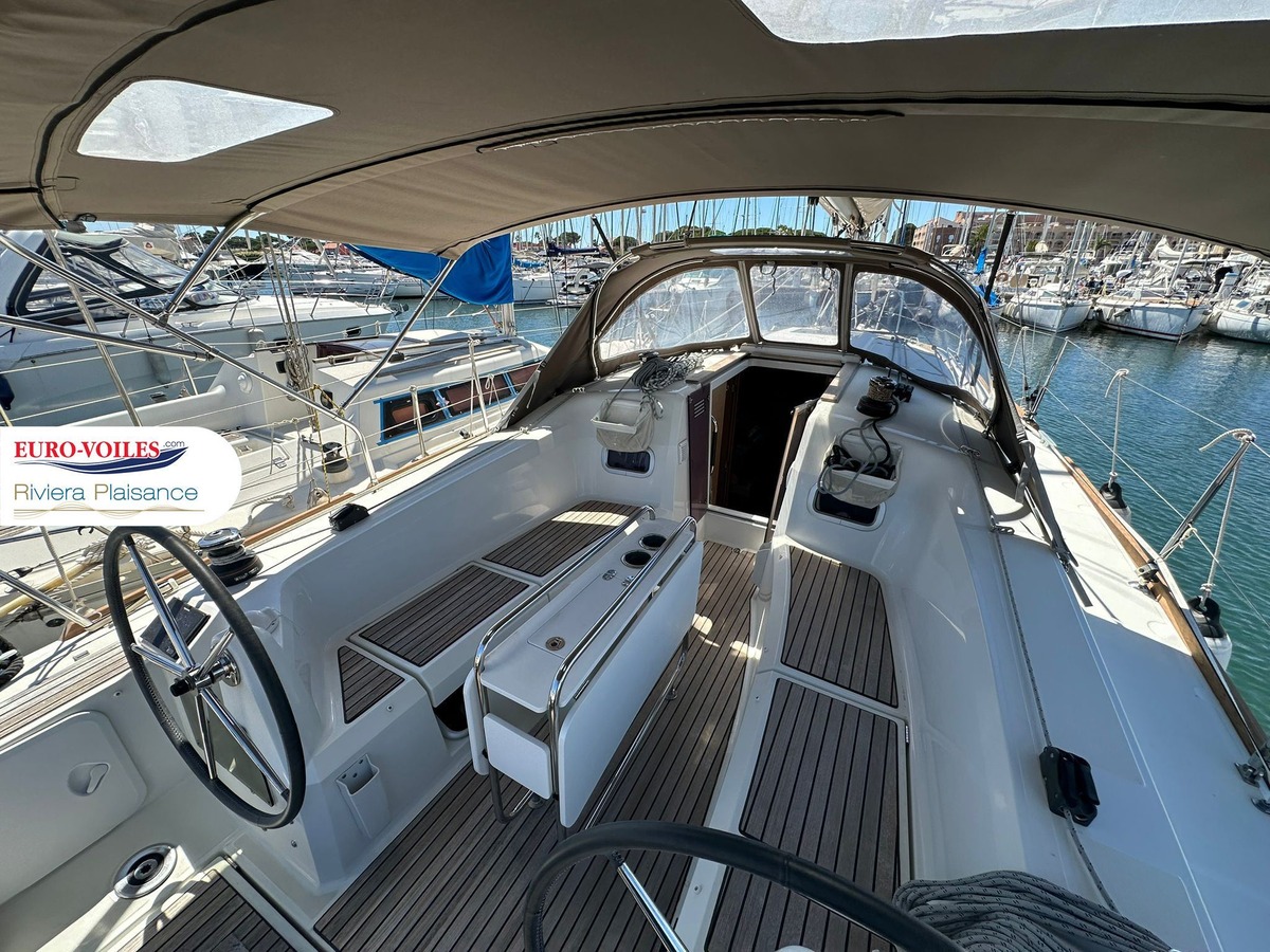 sun odyssey 349