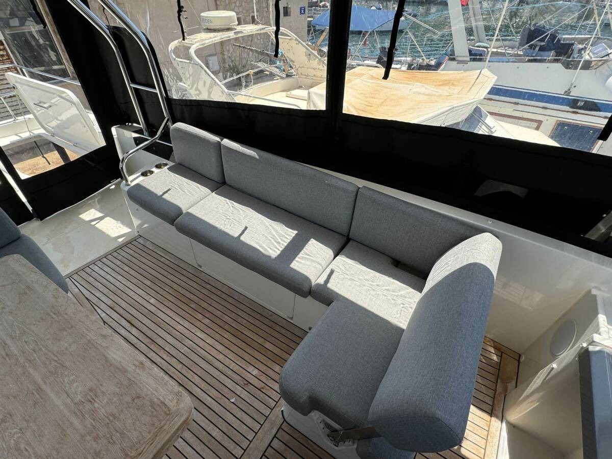 SWIFT TRAWLER 48