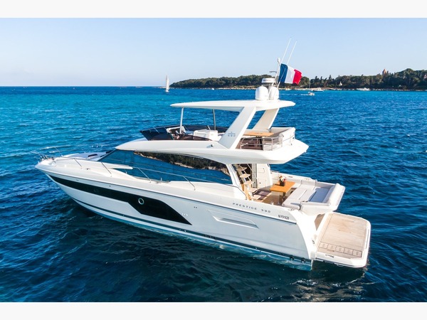 PRESTIGE 590 FLY